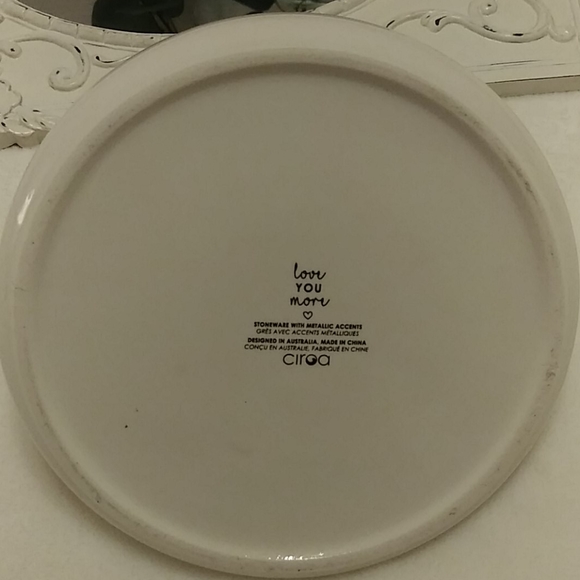 Paris gold Eiffel Tower chic trinket/jewelry dish - Picture 3 of 4